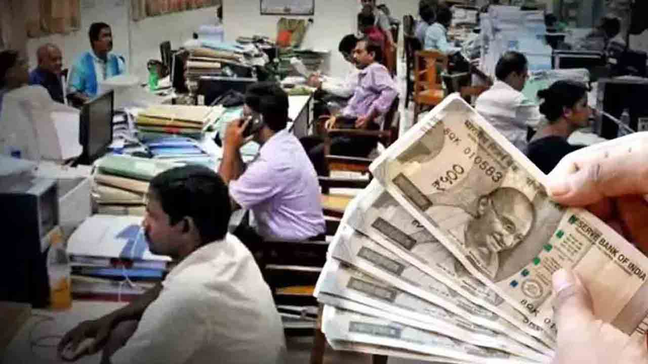 DA Hike | కేంద్ర ప్రభుత్వ ఉద్యోగులకు గుడ్‌న్యూస్‌.. డీఏ 3 శాతం పెంపుకు కేబినెట్‌ ఆమోదం