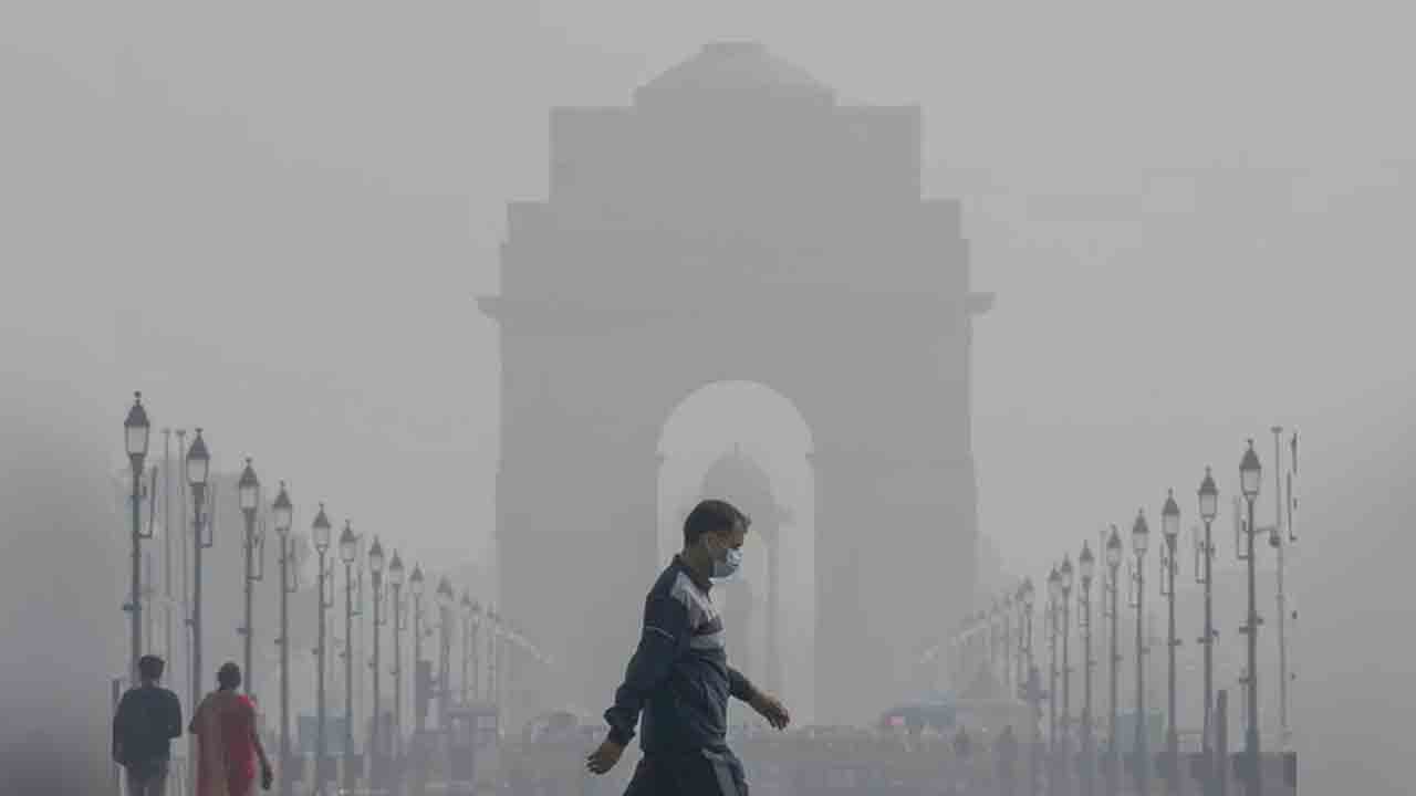 Air pollution | ఢిల్లీలో వాయు కాలుష్యం ఎఫెక్ట్‌.. 75 శాతం కుటుంబాల్లో వైరల్‌ ఇన్ఫెక్షన్లు : సర్వేలో సంచలన విషయాలు