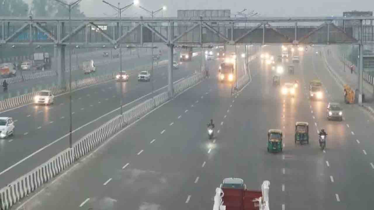 Delhi pollution | దీపావళి వేళ ఢిల్లీలో తీవ్రంగా వాయు కాలుష్యం