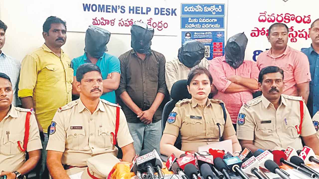 అధిక వడ్డీ కేసులో నలుగురి అరెస్టు