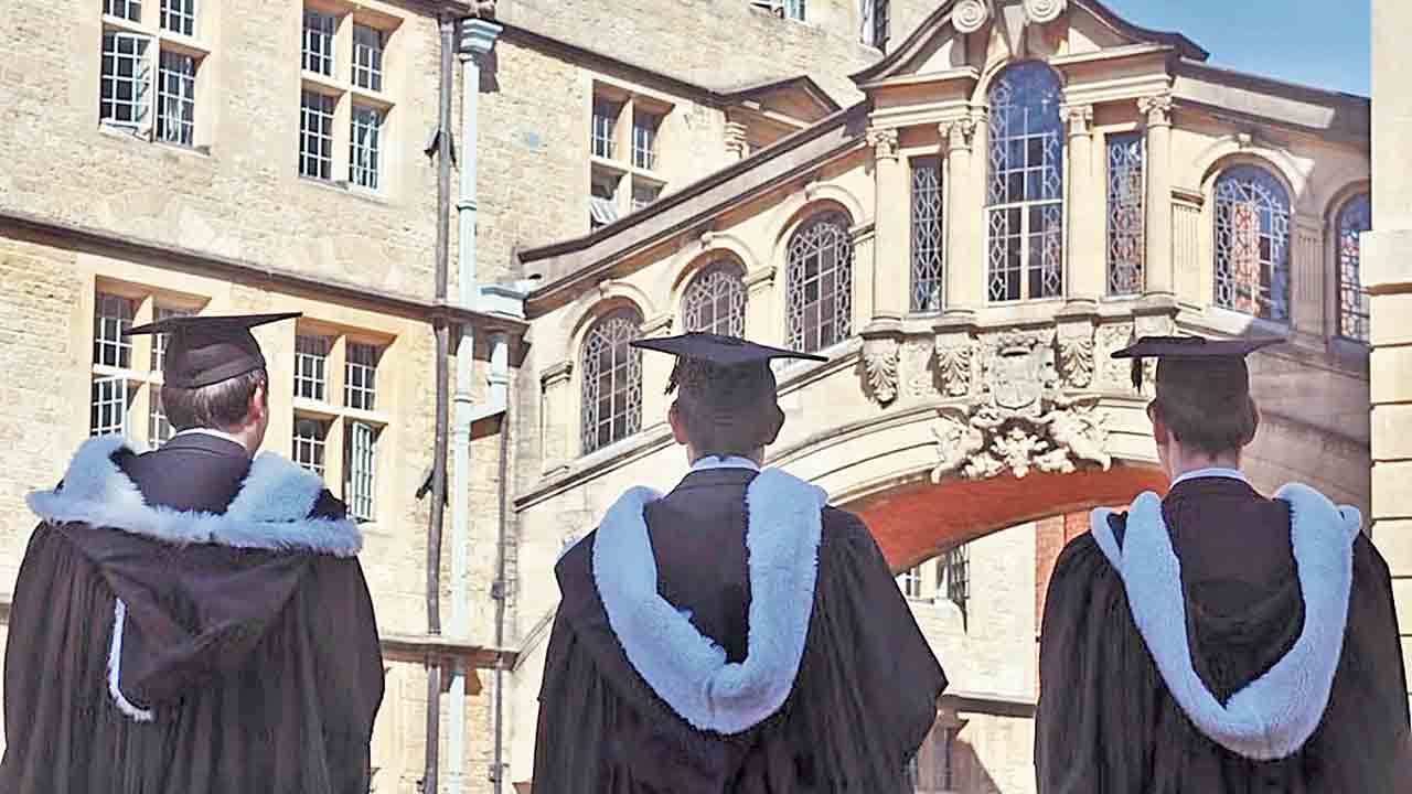 పెరగనున్న యూకే చదువుల పద్దు