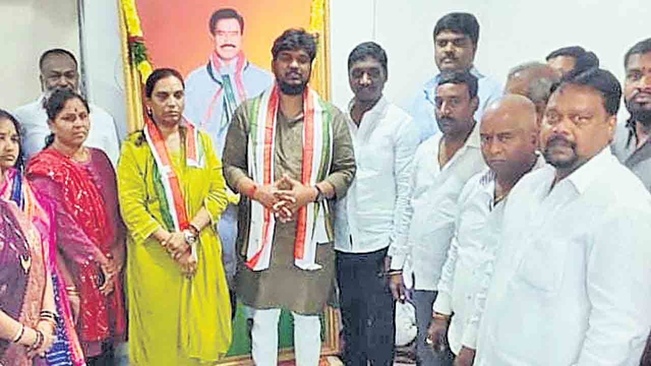 పీజేఆర్‌ నాకు పెదనాన్న లాంటివారు.. మాటమార్చిన నవీన్‌ యాదవ్‌