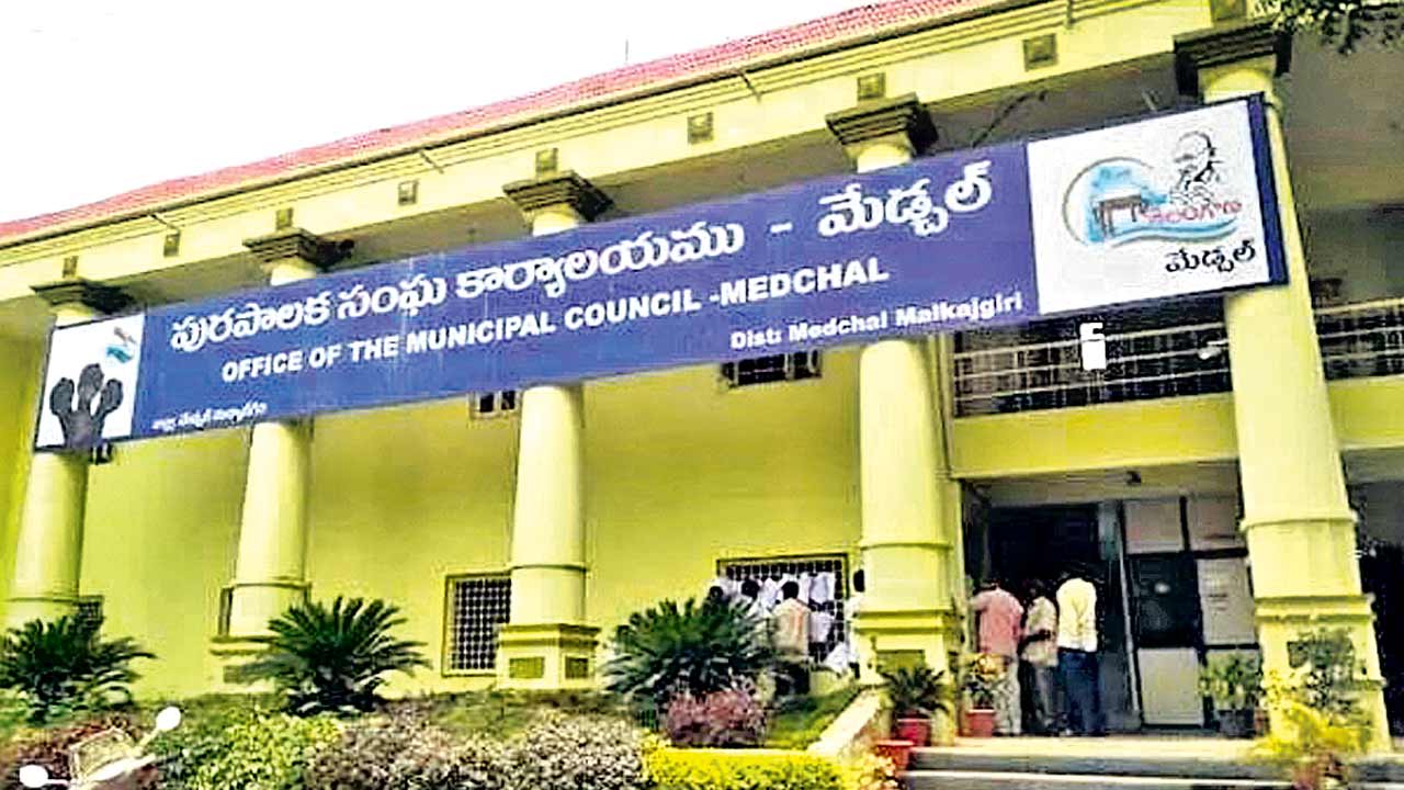 ఇంటి నంబర్ల కేటాయింపుపై విజిలెన్స్‌ ఆరా