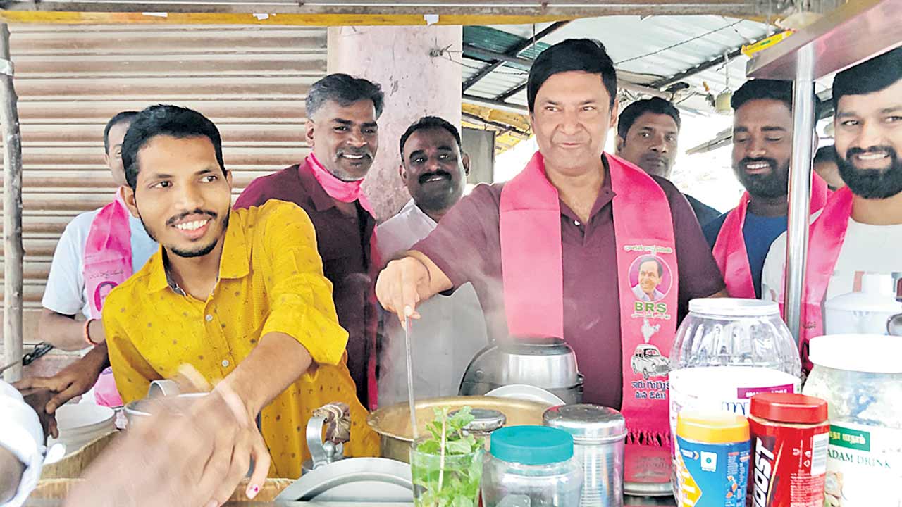 ప్రచార హోరు.. చేరికల జోరు