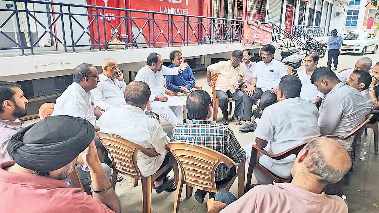 ఎక్కడ వేసిన గొంగడి అక్కడే