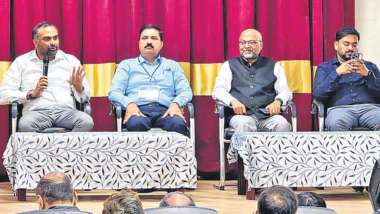 ప్రిసైడింగ్‌ అధికారుల పాత్ర కీలకం