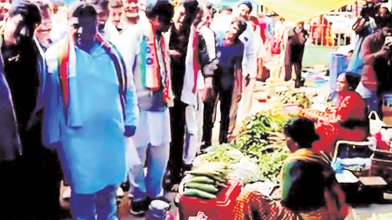 ఎరక్కపోయి ఇరుకున్న మంత్రులు