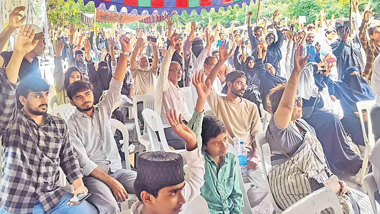 ఇజ్రాయెల్‌తో సంబంధాలను తెంచుకోవాలి