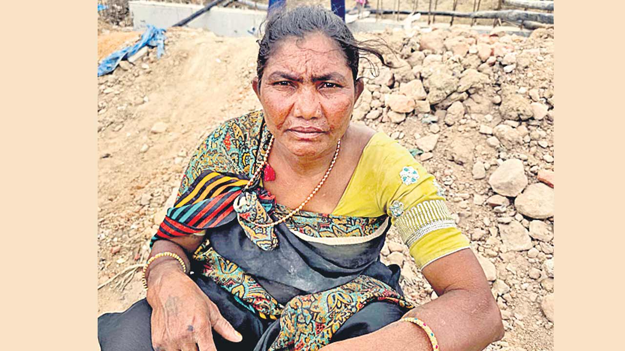 కోర్టు ఆదేశాలూ హైడ్రాకు పట్టవా?