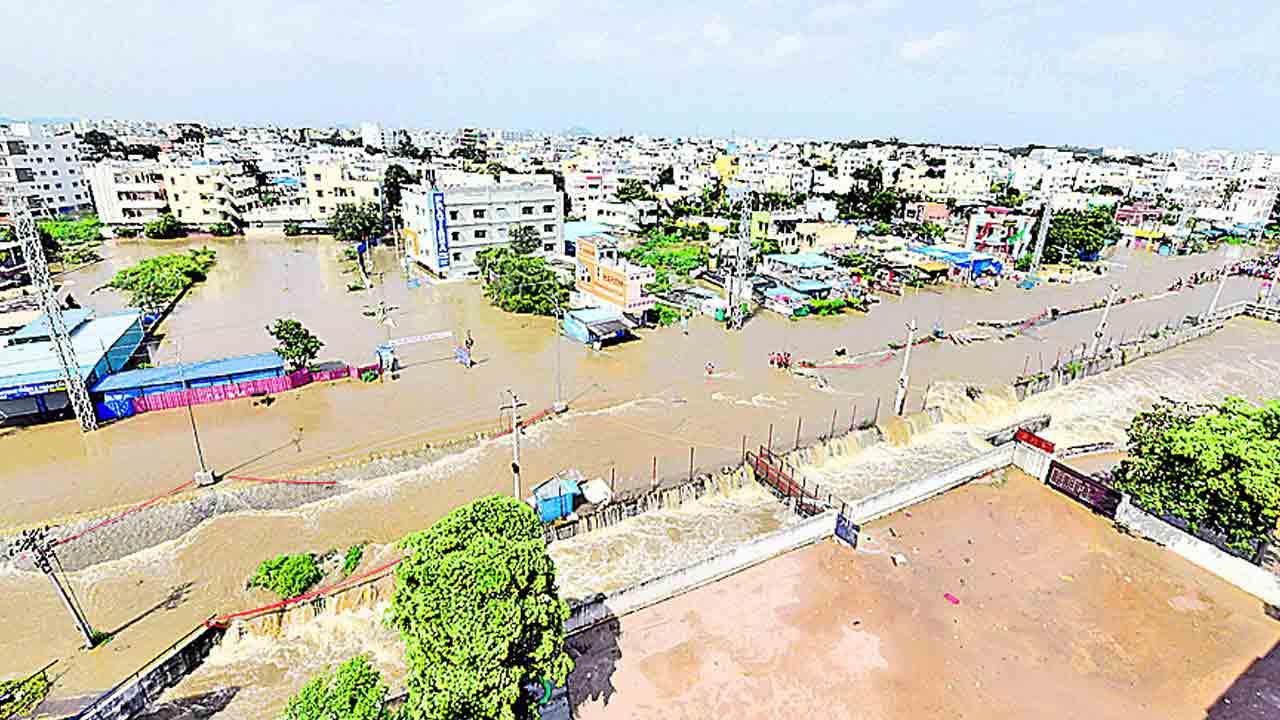 కన్నీటి వరద ..