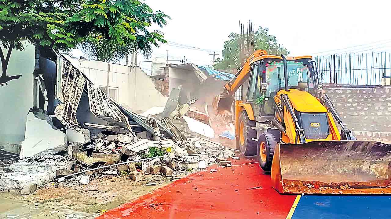 మీ ఇల్లు చెరువు వద్ద ఉందా?
