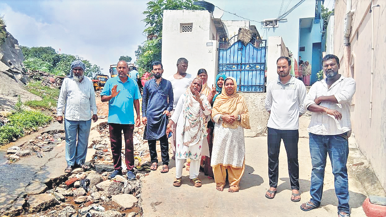 20 నెలలుగా అభివృద్ధి సున్నా.. జూబ్లీహిల్స్ నియోజకవర్గంలో మంత్రుల హడావుడి