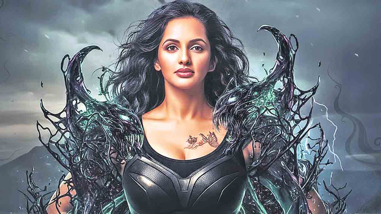 వెండితెరపై తొలి సూపర్ షీ