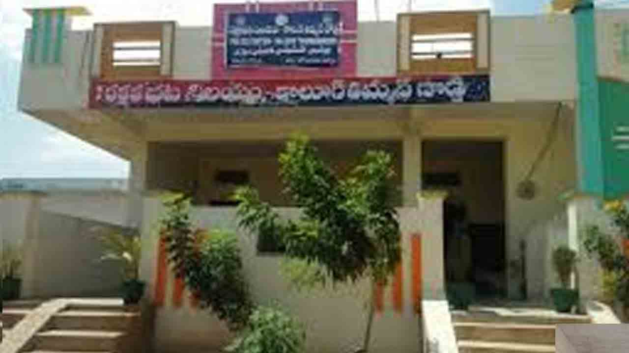 Ketidoddi PS | పోలీస్ శాఖలో అవినీతి ఆరోపణలు.. ఓ పోలీస్ కానిస్టేబుల్పై వేటు ?