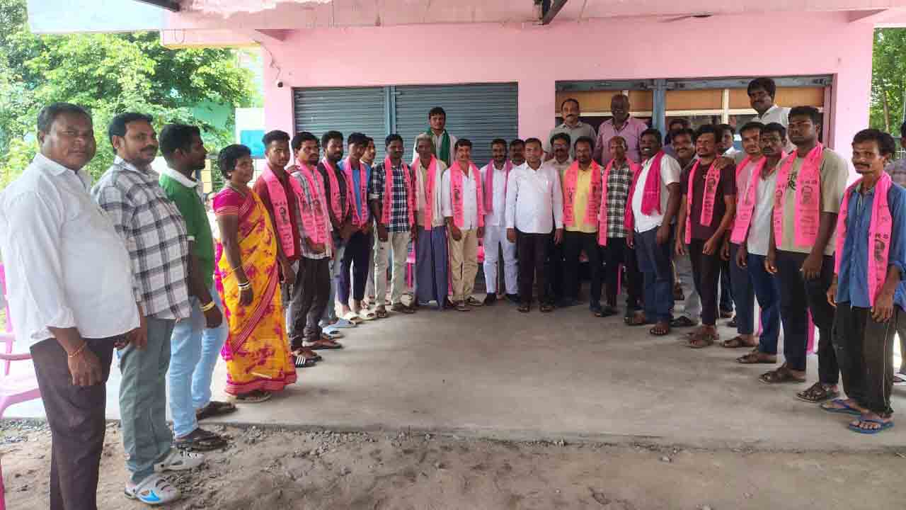 కాంగ్రెస్ వైఫల్యాలను ప్రజలకు వివరించాలి