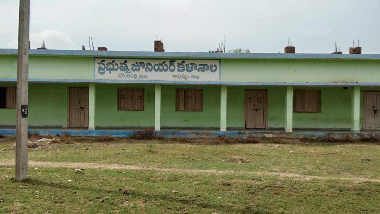 ‘గెస్ట్‌’లకు ‘రెస్ట్‌’ ఇచ్చారు