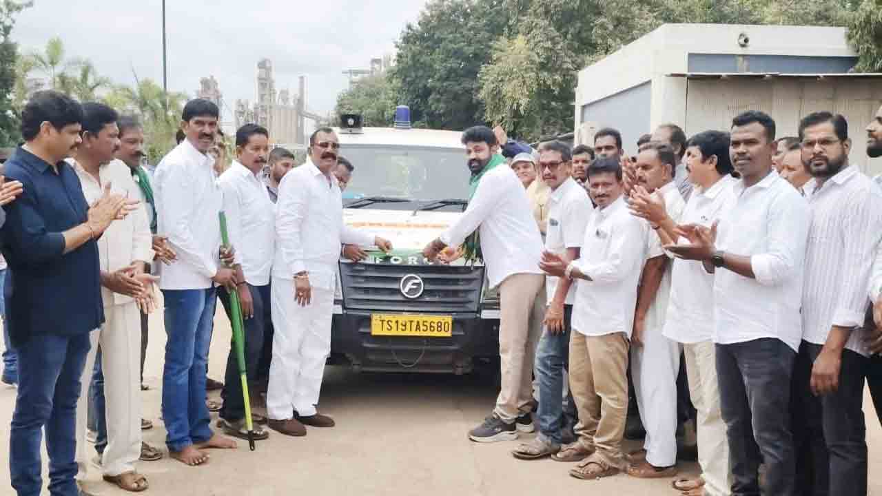 President Kokkirala | నెల రోజుల్లోనే కార్మికుల హక్కులు సాధించాం : అధ్యక్షులు కొక్కిరాల