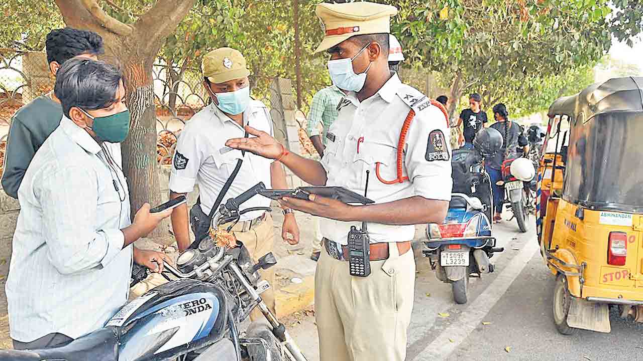 ఇకపై ఐదు చలాన్లు ఉంటే లైసెన్స్‌ రద్దు!.. పెండింగ్‌ చలాన్ల చెల్లింపునకు ఇక 45 రోజులే డెడ్‌లైన్‌