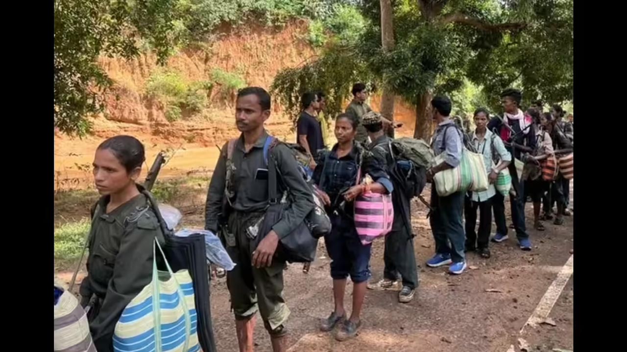 Maoist Surrender | కాంకేర్ జిల్లాలో మరో 21 మంది మావోయిస్టుల లొంగుబాటు..!