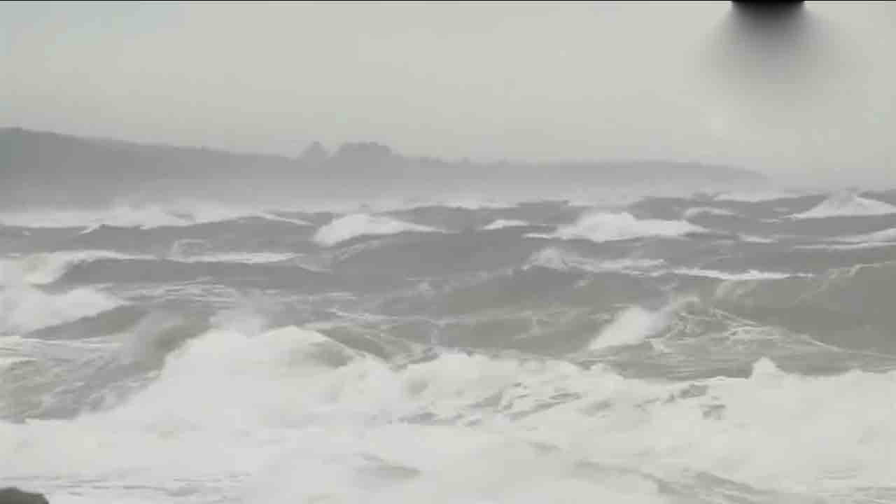 Cyclone Montha | దూసుకొస్తున్న ‘మొంథా’.. అల్లకల్లోలంగా ఒడిశా తీరం.. Video