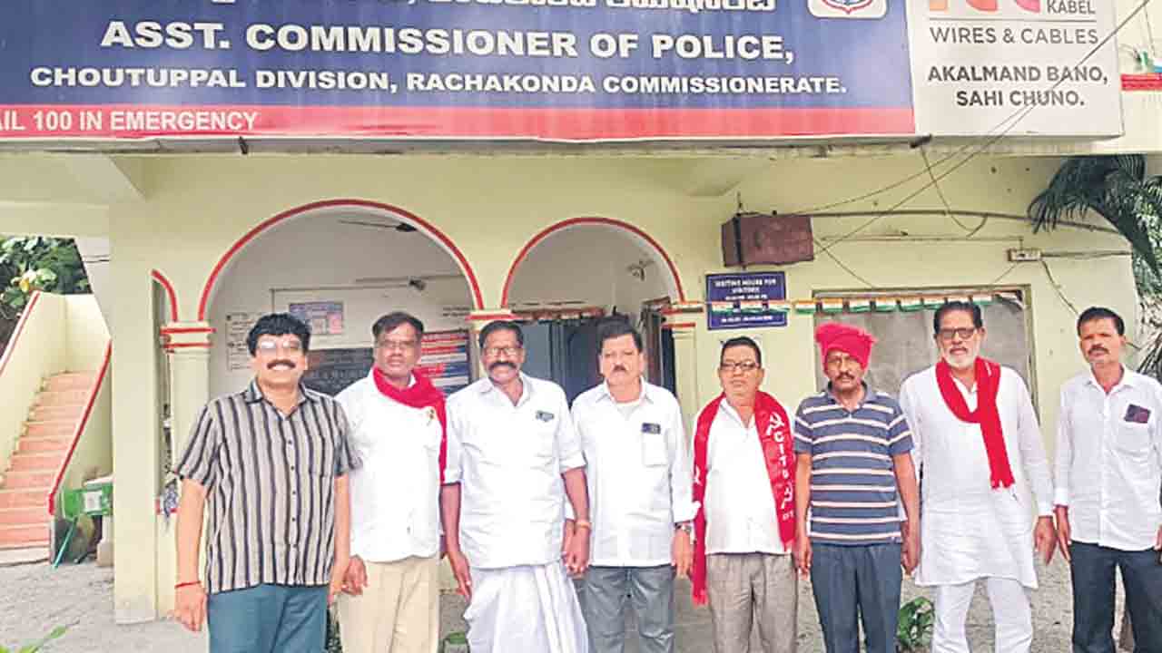 ట్రిపుల్‌ ఆర్‌ రైతులపై సర్కార్‌ వార్‌!