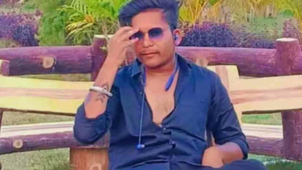 Odisha Man Poses As Maoist