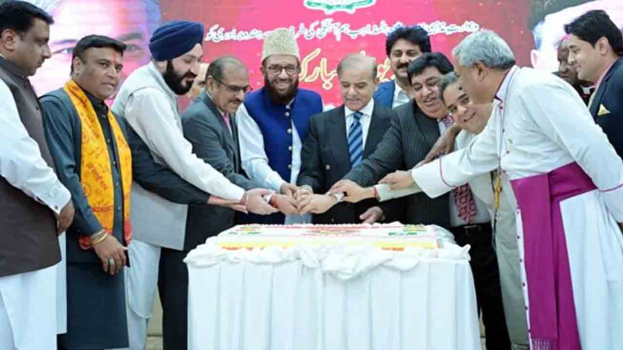 Diwali In Pakistan | పాకిస్థాన్‌లో దీపావ‌ళి వేడుకలు.. వీడియో వైర‌ల్