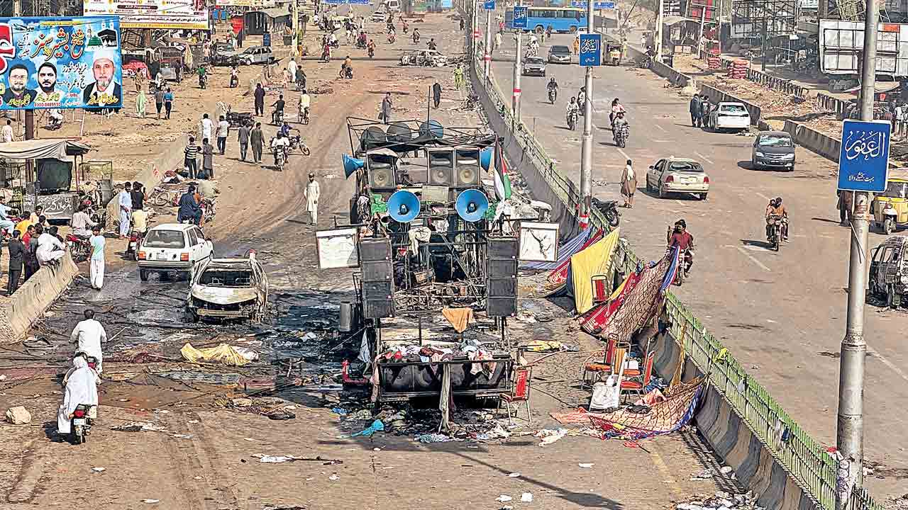 గాజా ఒప్పందంపై పాక్‌లో నిరసనజ్వాలలు