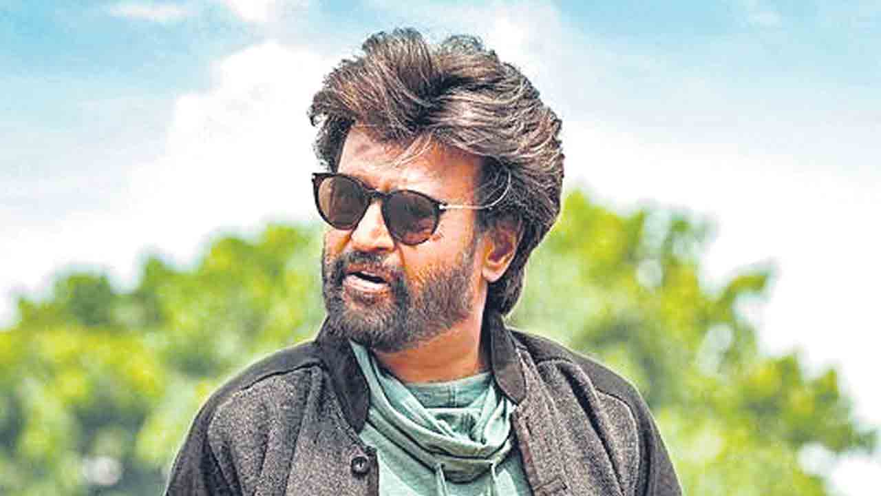 హీరో ఫ్యామిలీ వర్సెస్ విలన్ ఫ్యామిలీ?