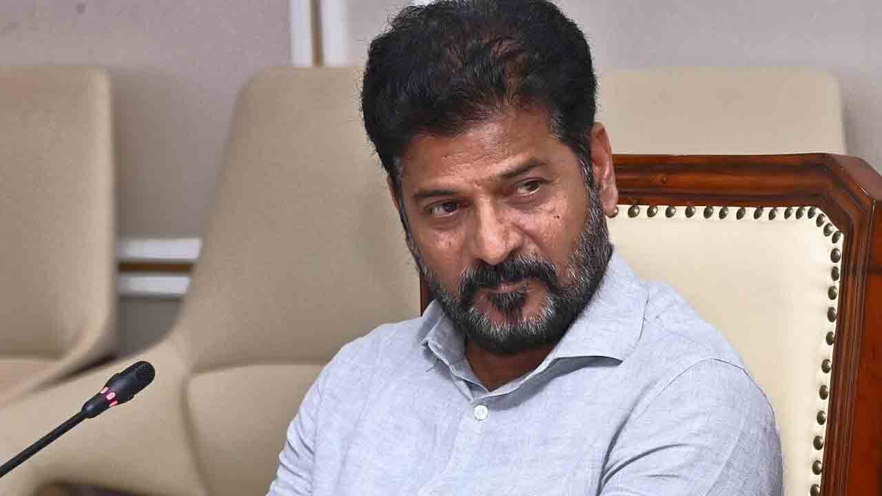 ఇది కామెడీ ప్రభుత్వం! మేం కమెడియన్లం!.. కాంగ్రెస్‌ ప్రభుత్వంలో ఎమ్మెల్యే ఎందుకయ్యానో?.. ఓ ఎమ్మెల్యే ఆవేదన