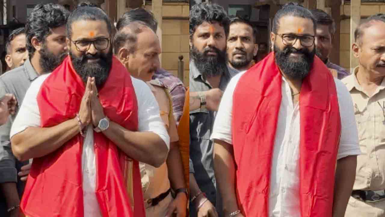 Rishab Shetty | కాంతార సక్సెస్‌ను ఆస్వాదిస్తున్న రిషబ్‌ శెట్టి.. ముంబై సిద్ధి వినాయక ఆలయంలో ప్రత్యేక పూజలు