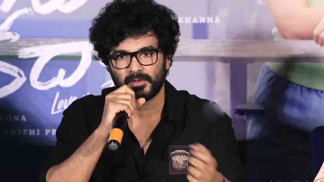 Siddu Jonnalagadda | రాశీఖ‌న్నా సెట్స్‌లో నుంచి వెళ్లిపోయింది.. సిద్దు జొన్న‌ల‌గ‌డ్డ కామెంట్స్ వైర‌ల్