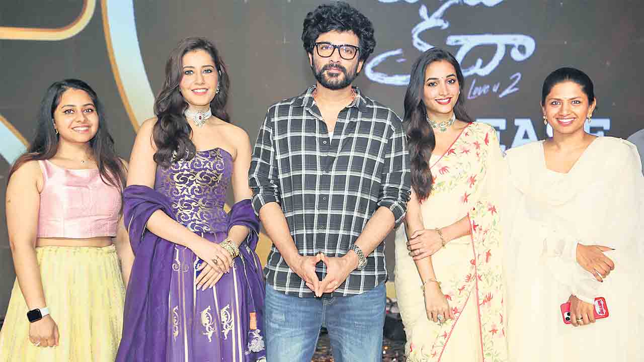 రక్తం చిందించని ఎమోషనల్‌ వార్‌