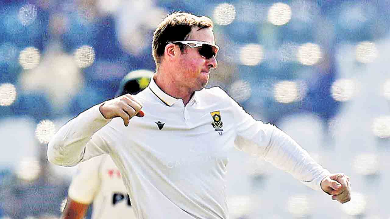 హర్మర్‌ సిక్సర్‌