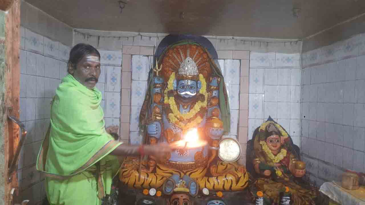 Special Pooja | కార్తీక మాసం ప్రత్యేక పూజలు.. భక్తులతో ఆలయాలు కిటకిట