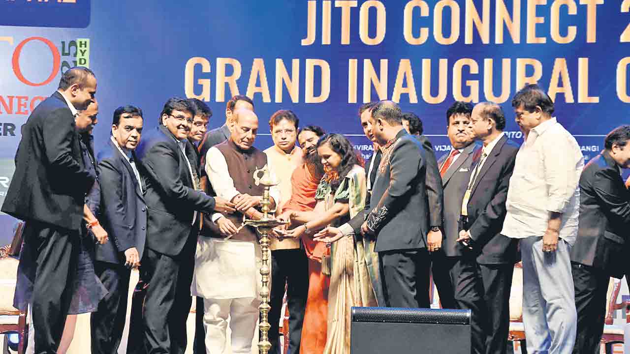 పారిశ్రామికాభివృద్ధికి కేరాఫ్ తెలంగాణ