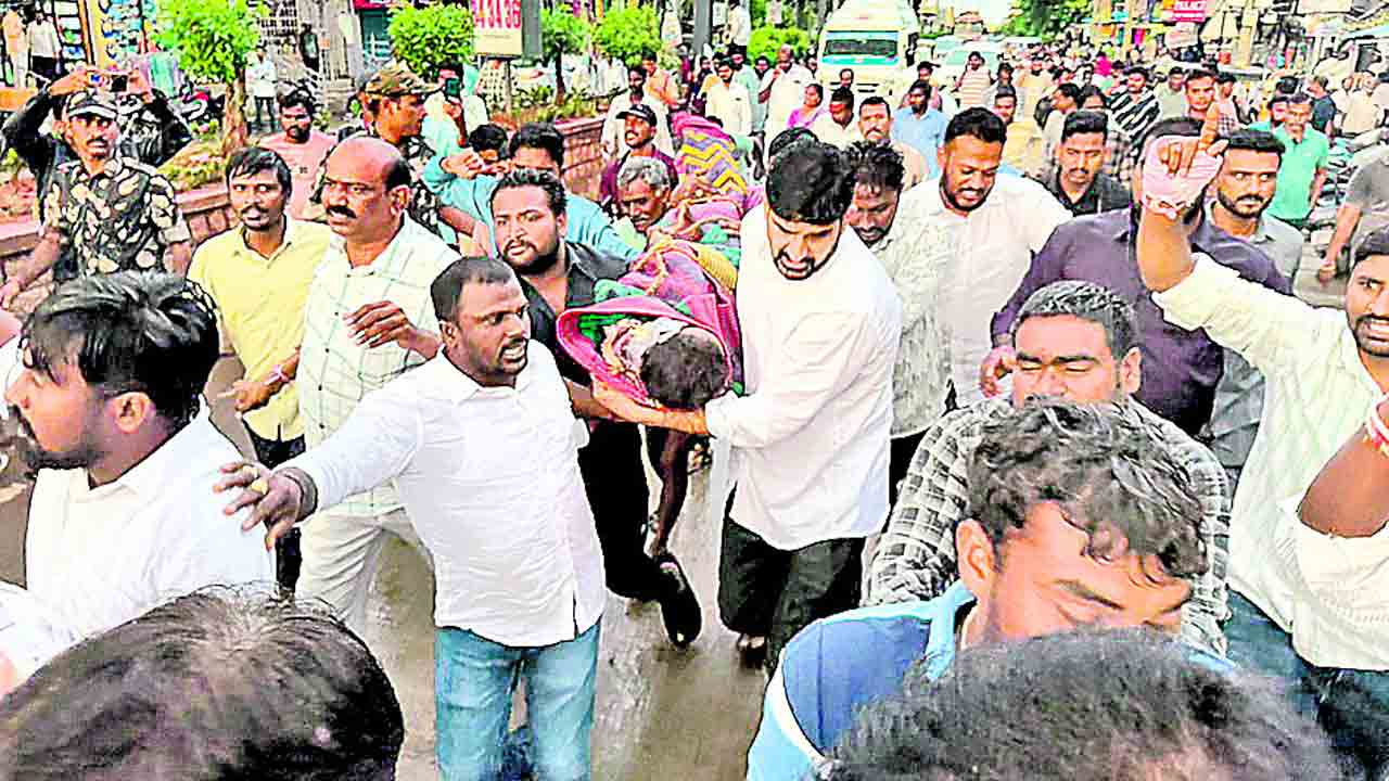 గురుకులంలో విద్యార్థిని ఆత్మహత్య