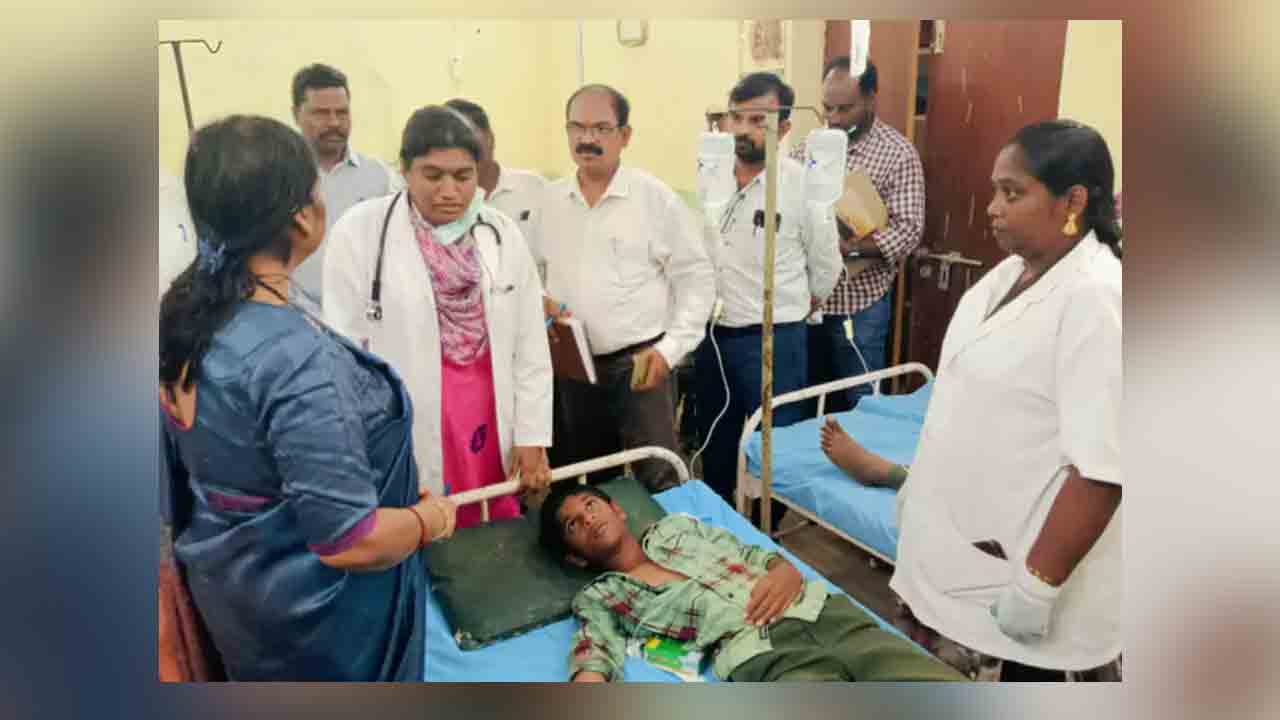 BC Students | 47 మంది బీసీ హాస్టల్‌ విద్యార్థులకు అస్వస్థత.. దర్యాప్తునకు మంత్రి సవిత ఆదేశం