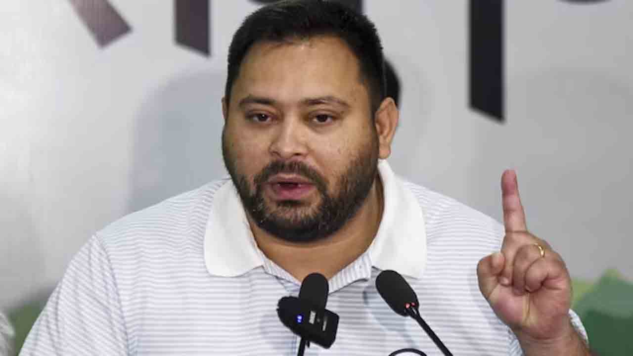 Tejashwi Yadav | ప్రతి కుటుంబానికి ఓ ప్రభుత్వ ఉద్యోగం.. తేజస్వి యాదవ్‌ కీలక హామీ