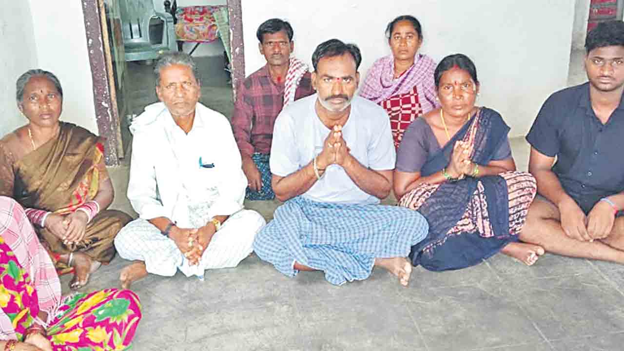 ఇంటిమొఖం చూస్తననుకోలేదు