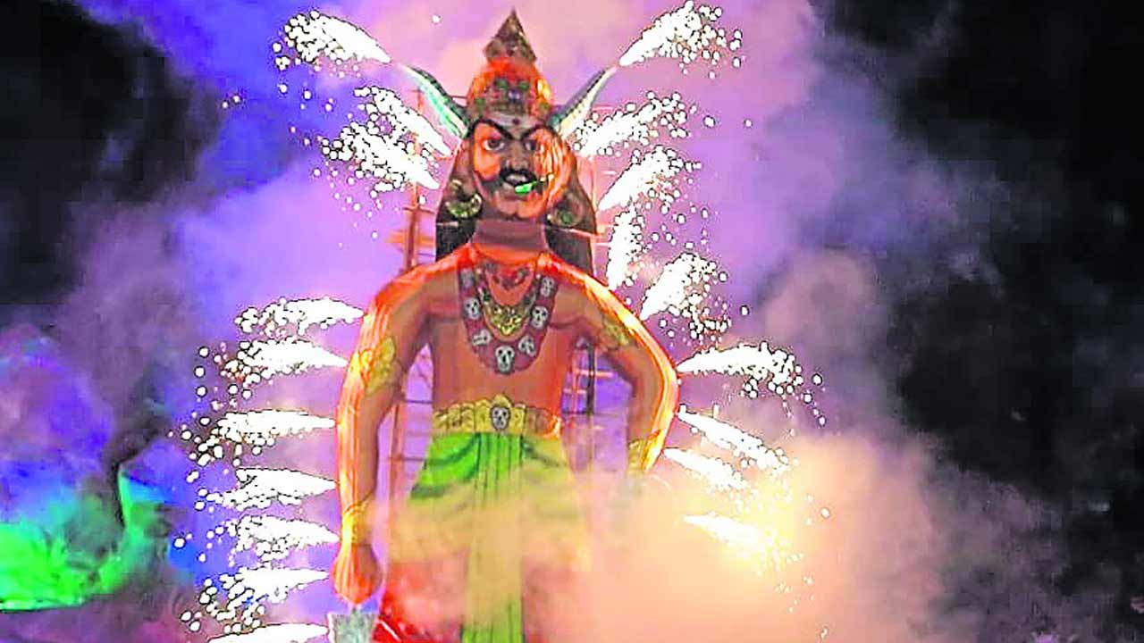 రంగలీలలో నరకాసురవధ