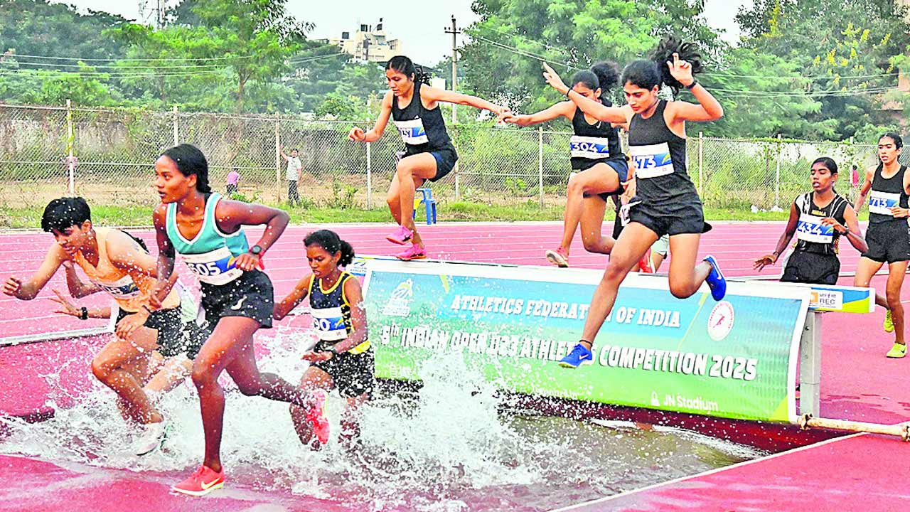 చివరి రోజు పతకాల పంట