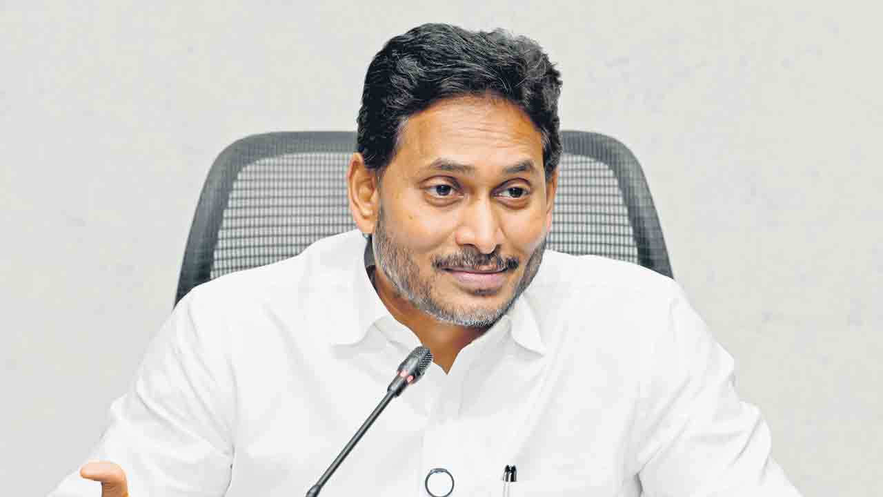 కేసీఆర్‌తోనే హైదరాబాద్‌ అభివృద్ధి