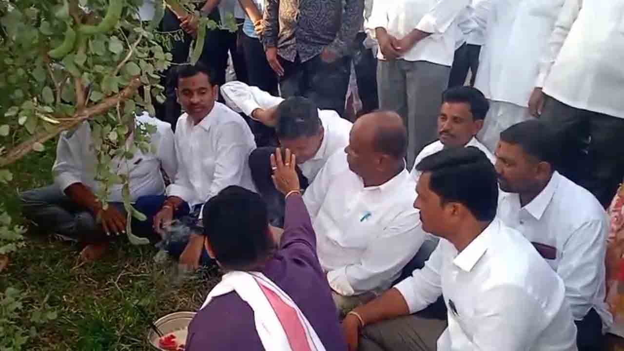 Thursday | గురువారం ఆ గ్రామానికి ఘాత వారం.. దసరాను ఒక రోజు ముందుగానే జరుపుకున్న రాఘవపురం