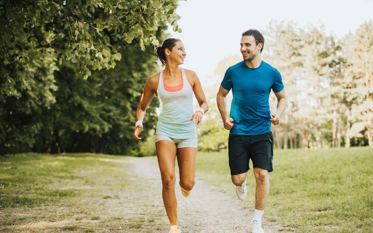 Foods To Eat After 40 Years Of Age | 40 ఏళ్లు దాటిన ప్రతి ఒక్కరు కచ్చితంగా రోజూ వీటిని తినాలి.. వృద్ధాప్యంలో ఎంతో మేలు జరుగుతుంది..!