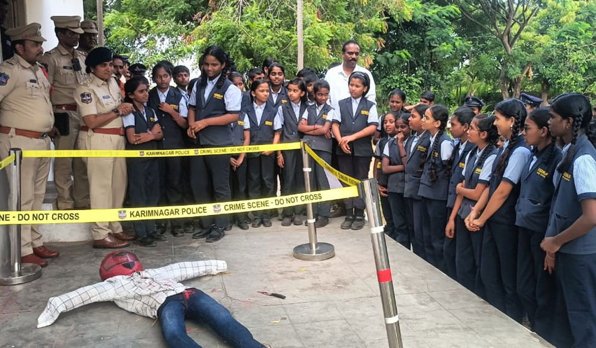 ACP Madhavi | పోలీసుల విధుల పట్ల విద్యార్థులు అవగాహన పెంచుకోవాలి.. హుజురాబాద్‌ ఏసీపీ మాధవి