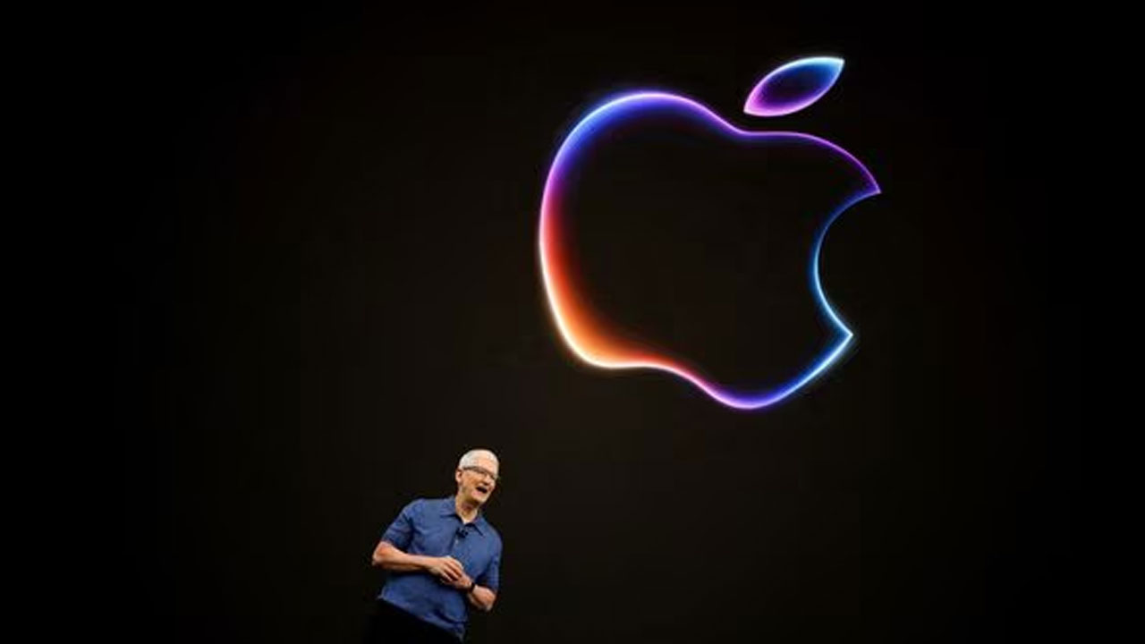 Apple: జోరుగా ఐఫోన్ అమ్మ‌కాలు.. యాపిల్ కంపెనీ విలువ 4 ట్రిలియ‌న్ డాల‌ర్లు
