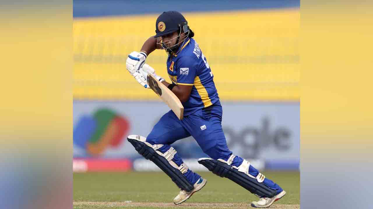 SLW vs NZW | కెప్టెన్ టు కెప్టెన్.. హాఫ్ సెంచరీ తర్వాత వెనుదిరిగిన ఆటపట్టు