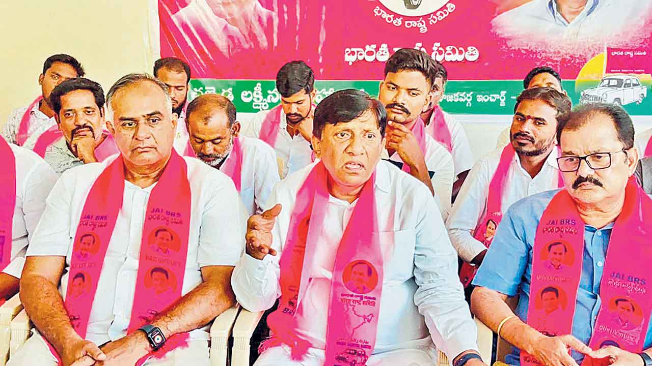 రాజన్న ఆలయాన్ని వైభవోపేతంగా నిర్మించాలి