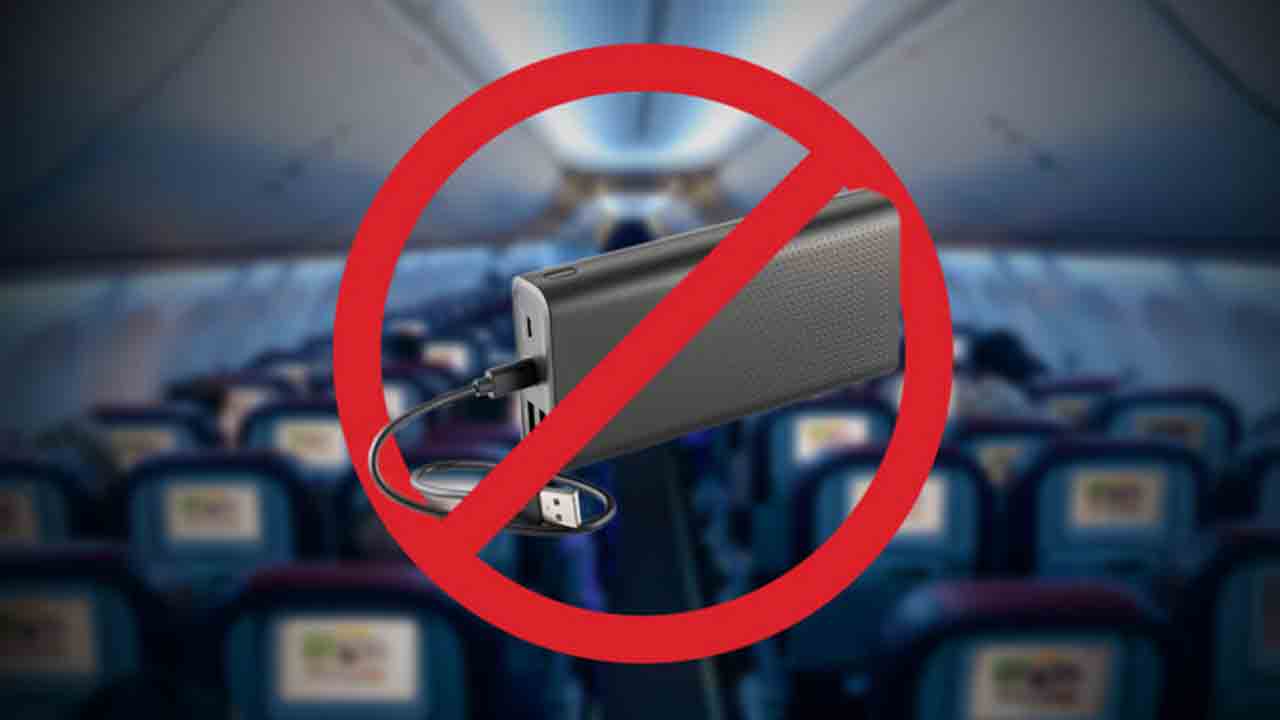 విమానాల్లో పవర్‌బ్యాంక్స్‌ వాడకంపై త్వరలో బ్యాన్‌!